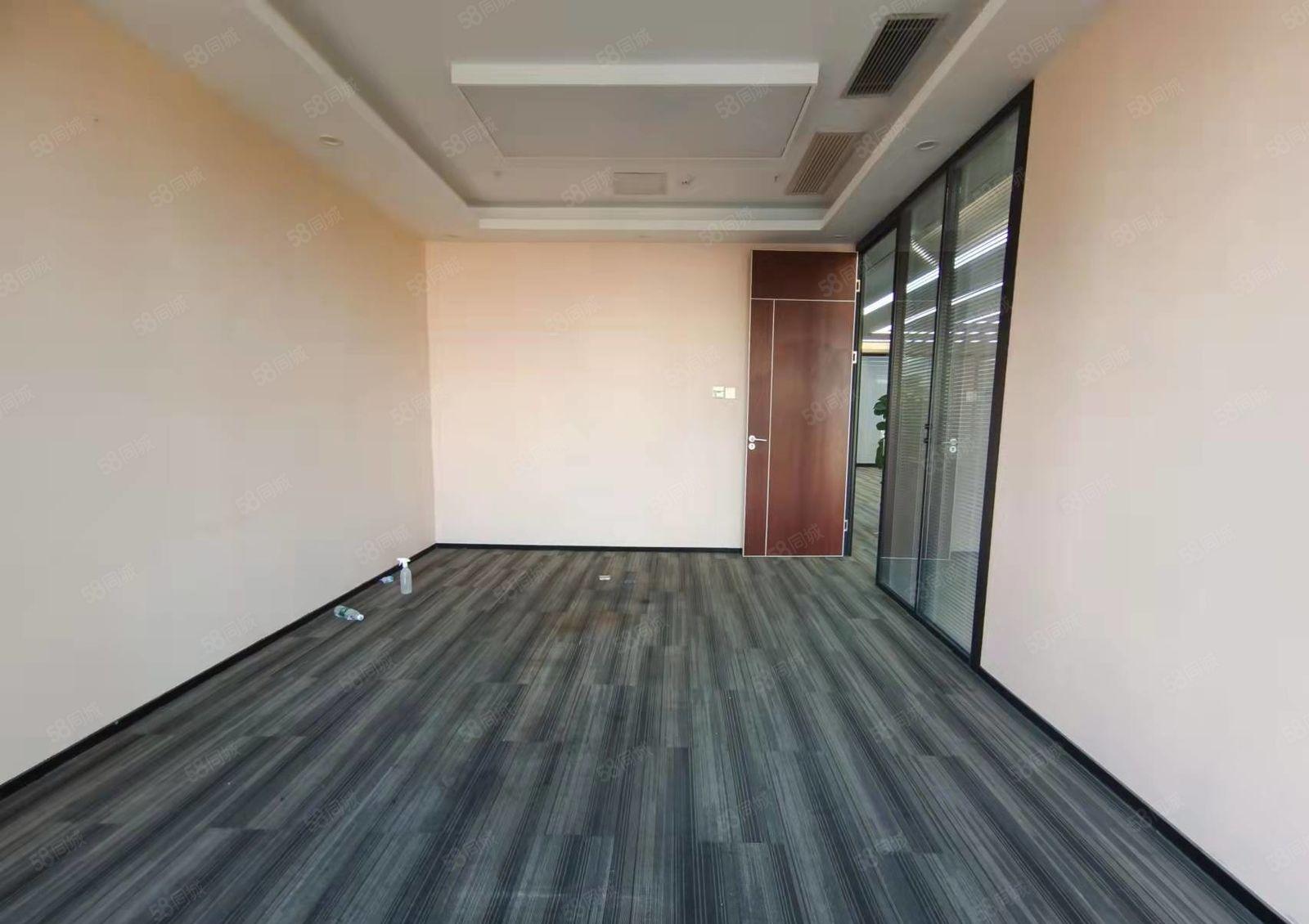 龙华油松天虹创意园新出楼上550平精装修办公室出租