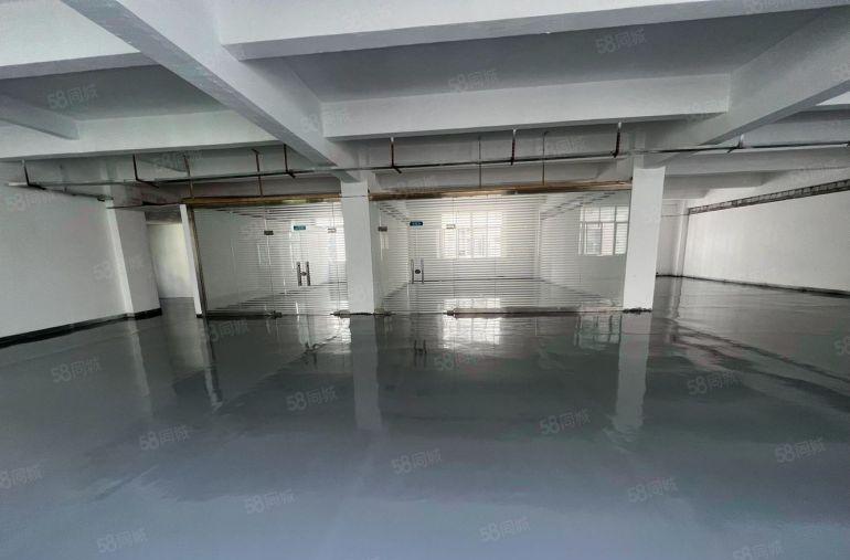 龙华清湖花半里1800平厂房仓库招租，22块，免租期60天起