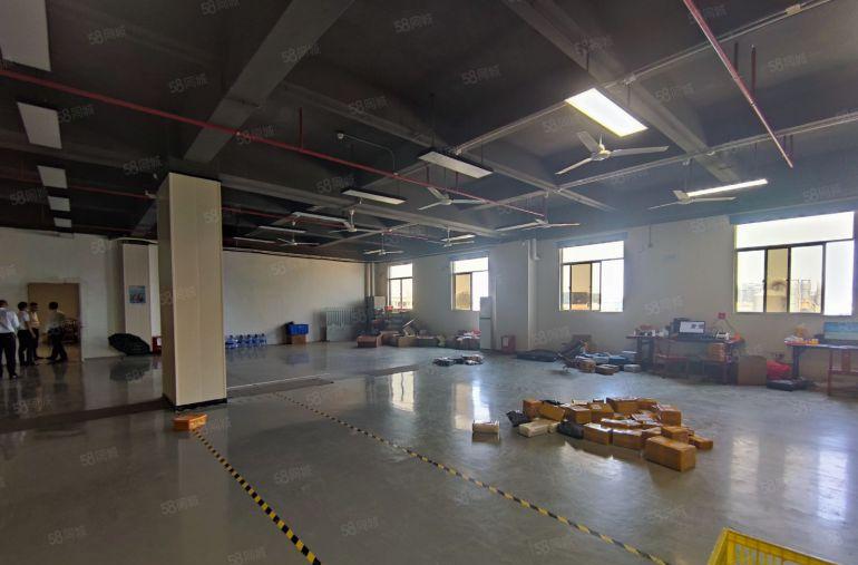 观澜地铁口厂房仓库1500平方出租精装修可分租转租低价出租