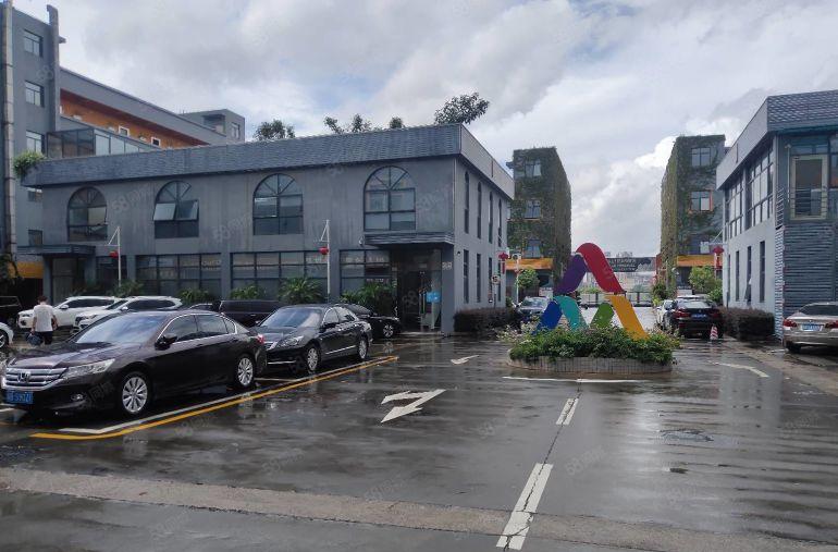 龙华地铁口电商产业园新出楼上1780平精装修办公室出租可分租