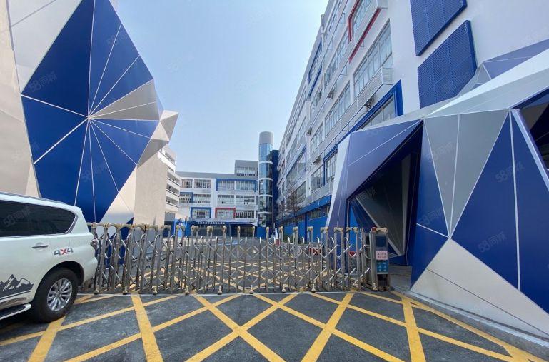 高使用率龙华观澜地铁口旁原房东厂房带装修1000平出租