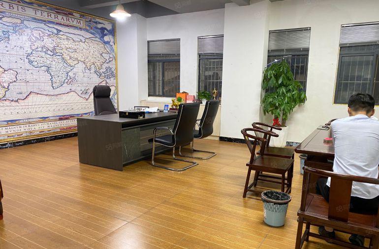 观澜地铁口一楼500平豪华精装修适合电商办公棋牌工业厂房出租