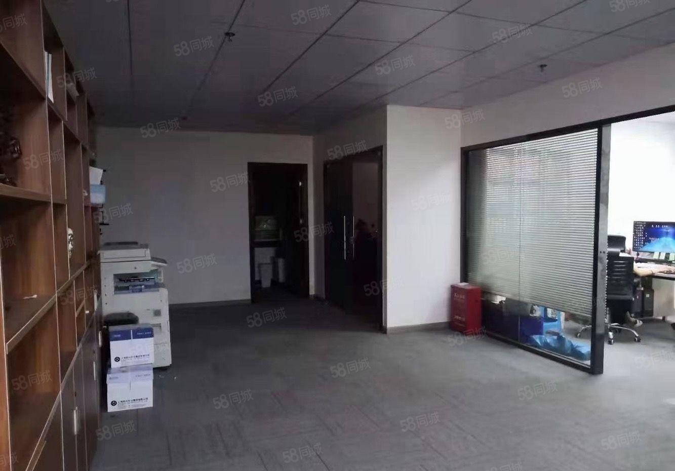 龙华天虹附近新出4楼精装修521平厂房出租