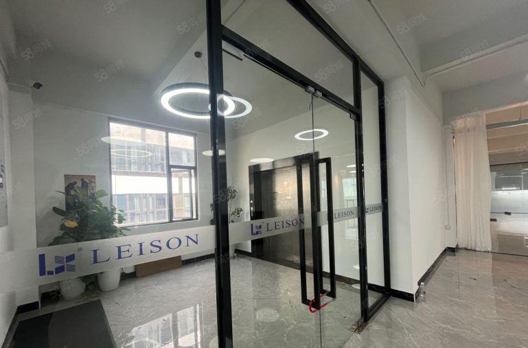 龙华原房东精装修1000平方办公室厂房超大空地租金含税低价租