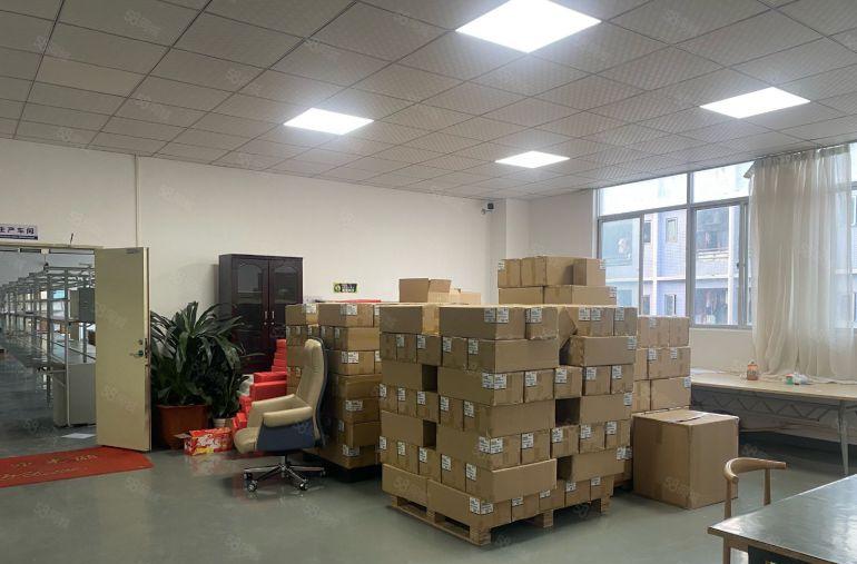 大浪澳华工业区，村委厂房1400平出租，精装修