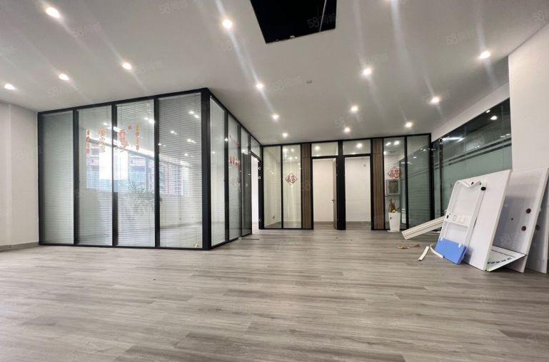 龙华民治上芬地铁口新出一套320平豪华装修厂房出租价格30块