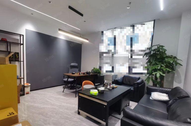 深圳龙华观澜园区可分租2000平至8000平装修办公厂房出租