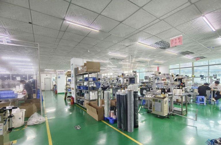 龙华元芬工业园2200平厂房仓库出租带装修无需转让费空地大