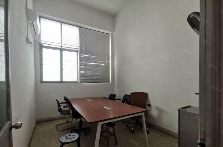 龙华原房东工业园新出单层面积2050平精装修厂房出租可分租