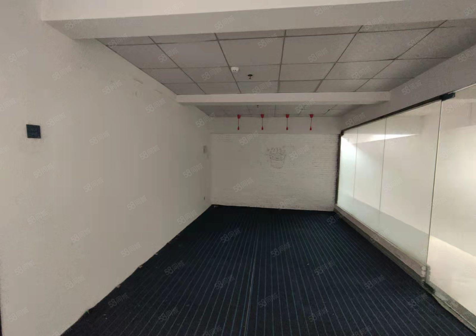 龙华阳台山地铁站附近新出350平精装办公厂房出租