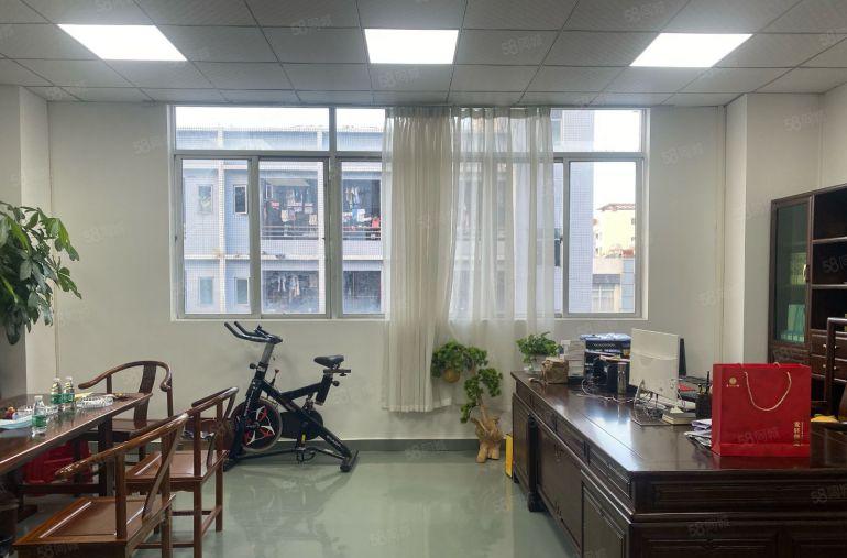 大浪澳华工业区，村委厂房1400平出租，精装修