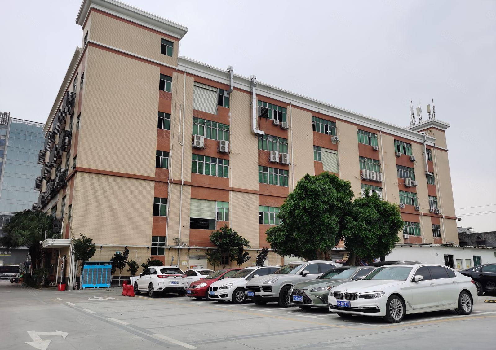 观澜章阁大富工业区楼上500平米厂房出租，有简单装修水电齐全