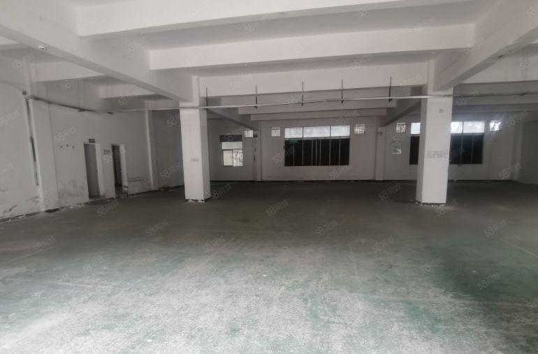 龙华清湖地铁站一楼750平厂房出租