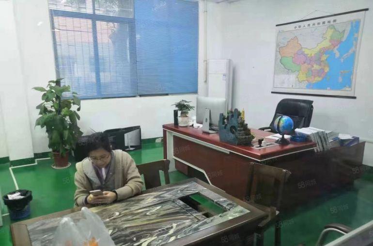 大浪科技园楼上新出500平精装修办公室仓库厂房低价出租