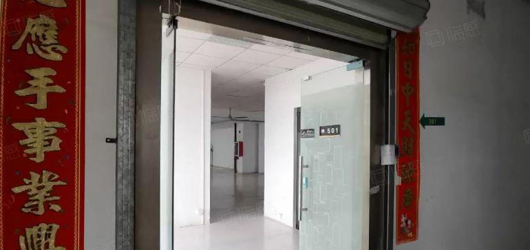 观澜樟坑径下围20元厂房出租带装修水电齐全，有轨电车站附近