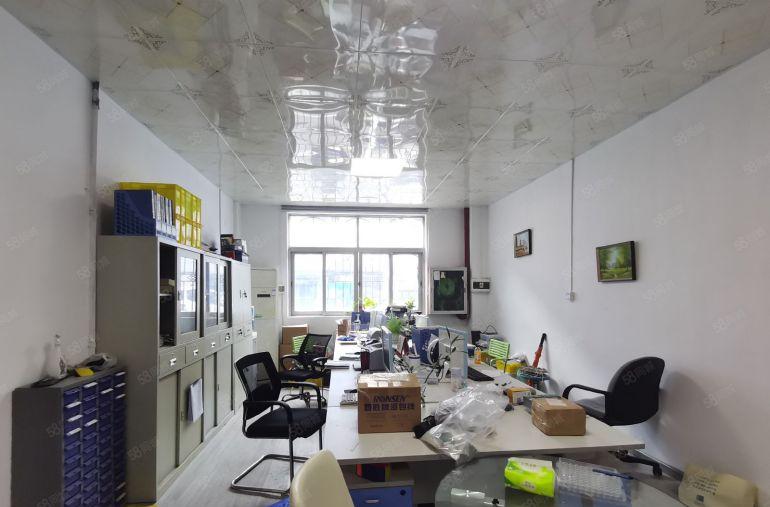 龙华新区观澜主干道边地铁站附近工业园一楼标准厂房980平在租