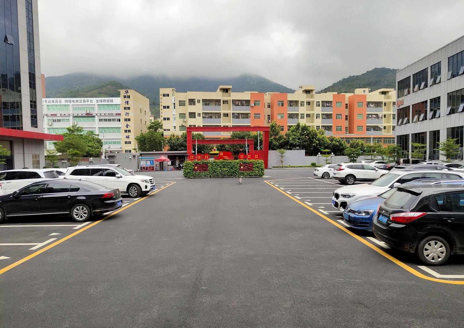 龙华大浪红本厂房楼上1200平出租带精装修无转让费水电齐全