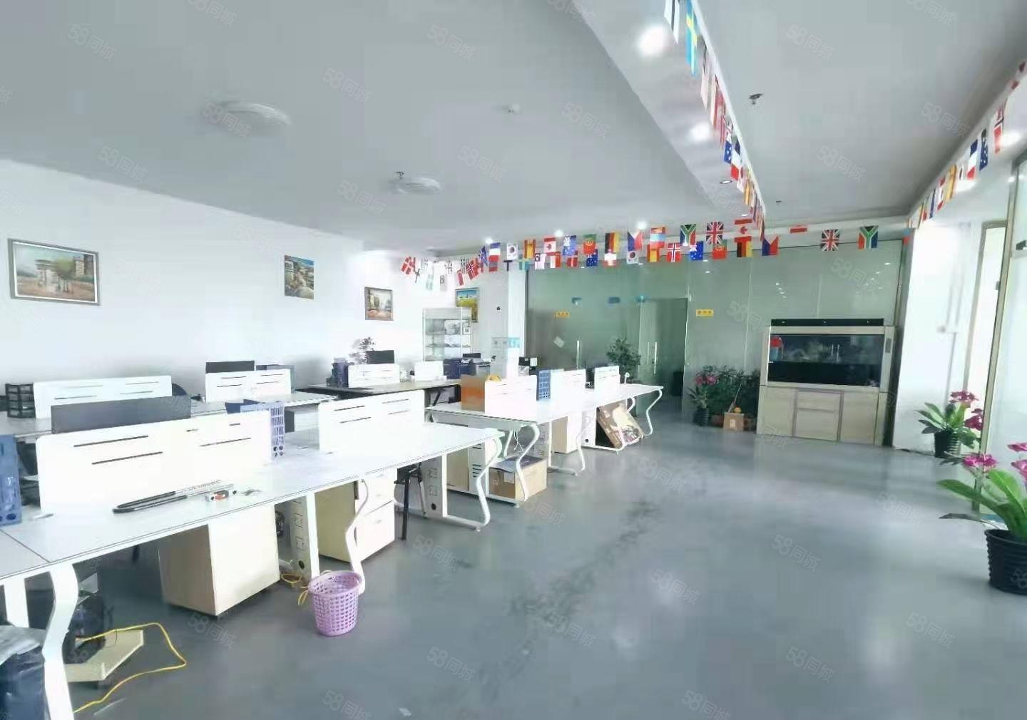 观澜樟坑径下围工业区楼上单层1200平方带装修厂房出租