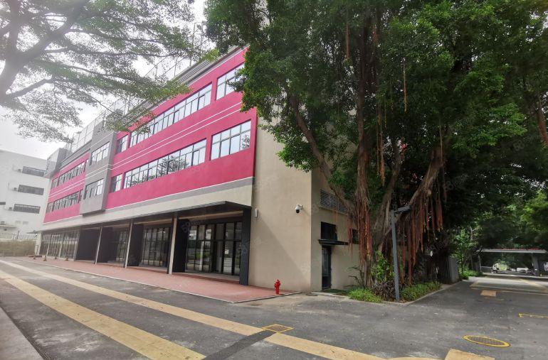 观澜松元地铁口原房东直租享受高薪补贴1000平起租使用率超高