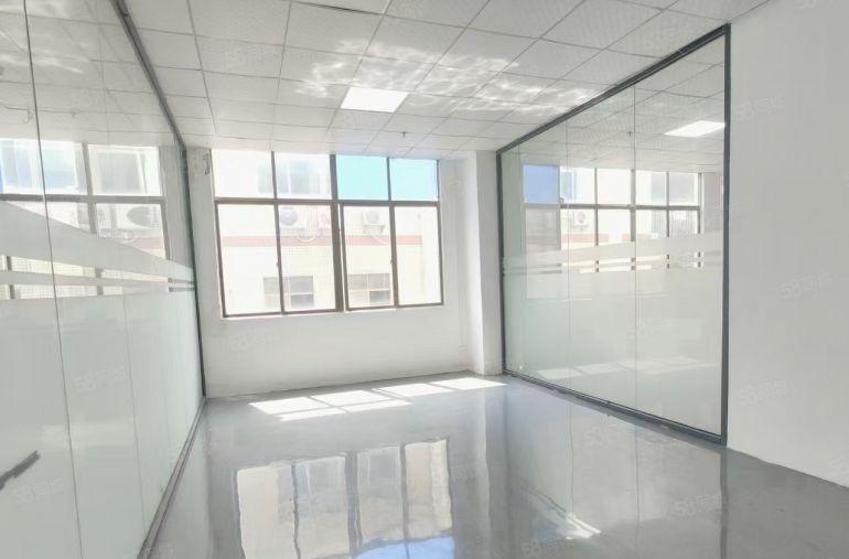 观澜地铁口工业区楼上1500平厂房出租带精装修可分租拎包入住