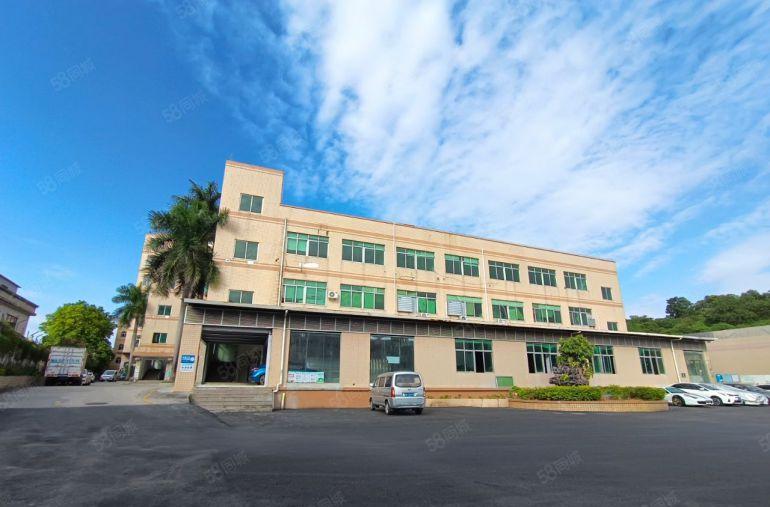 龙华新区观澜主干道边工业楼上二楼标准厂房1400平，低价出租