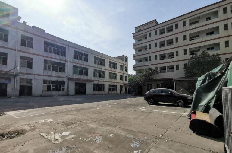 500起观澜章阁原房东工业园2000平精装修带家具厂房出租