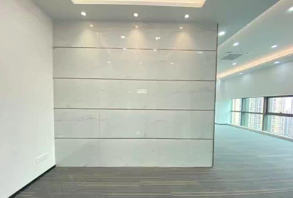 清湖地铁站新出精装修办公室396.13平招租，采光好可拎办公