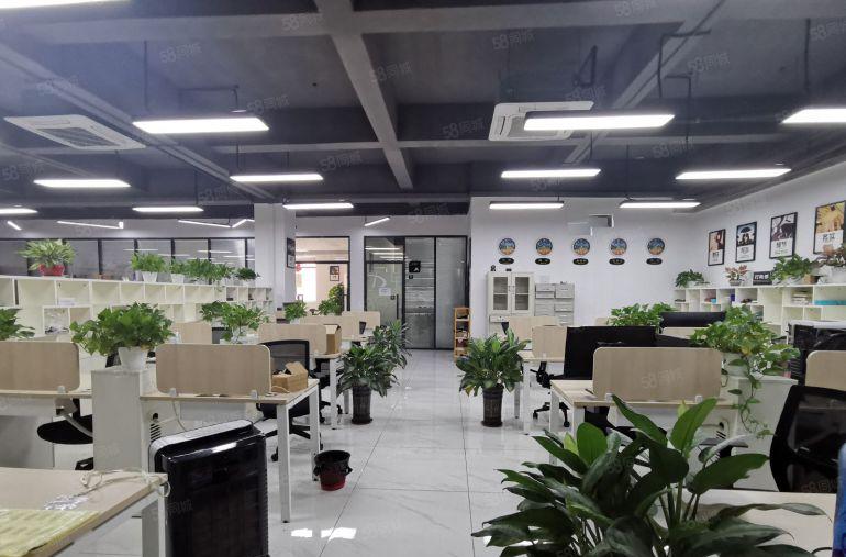 龙华大浪1000平原房东精装修红本厂房出租地铁口附近交通便利