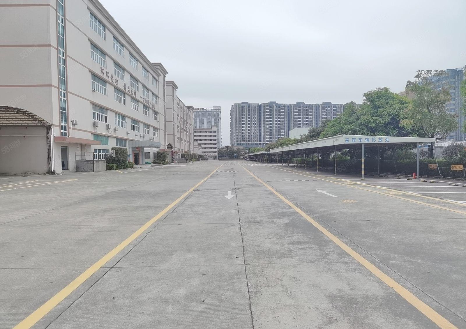 龙华观澜原房东红本一二楼2000平带喷淋精装修厂房出租，可分