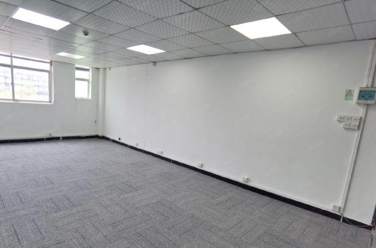 龙华大浪小面积办公室出租，120平精装修，高楼层朝南