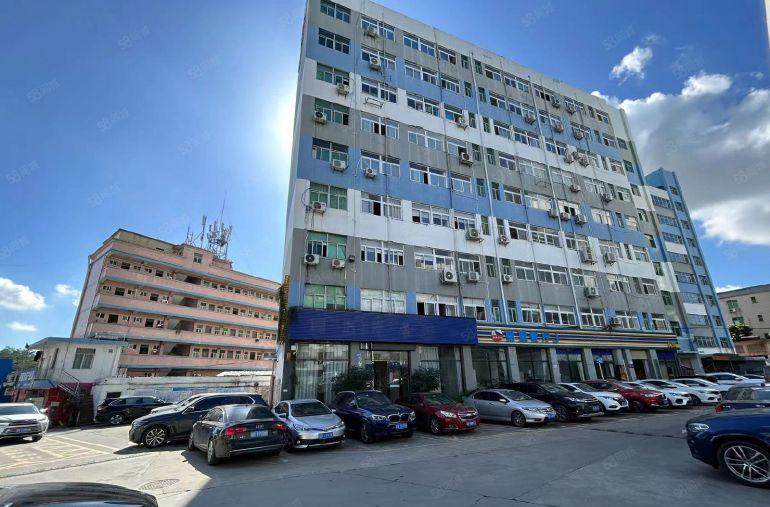 观澜松元轻轨站边原房东300平楼上精装修实际面积厂房仓库出租