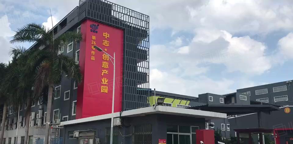 深圳观澜2700平米单一层钢结构厂房直租，带卸货平台价格优惠