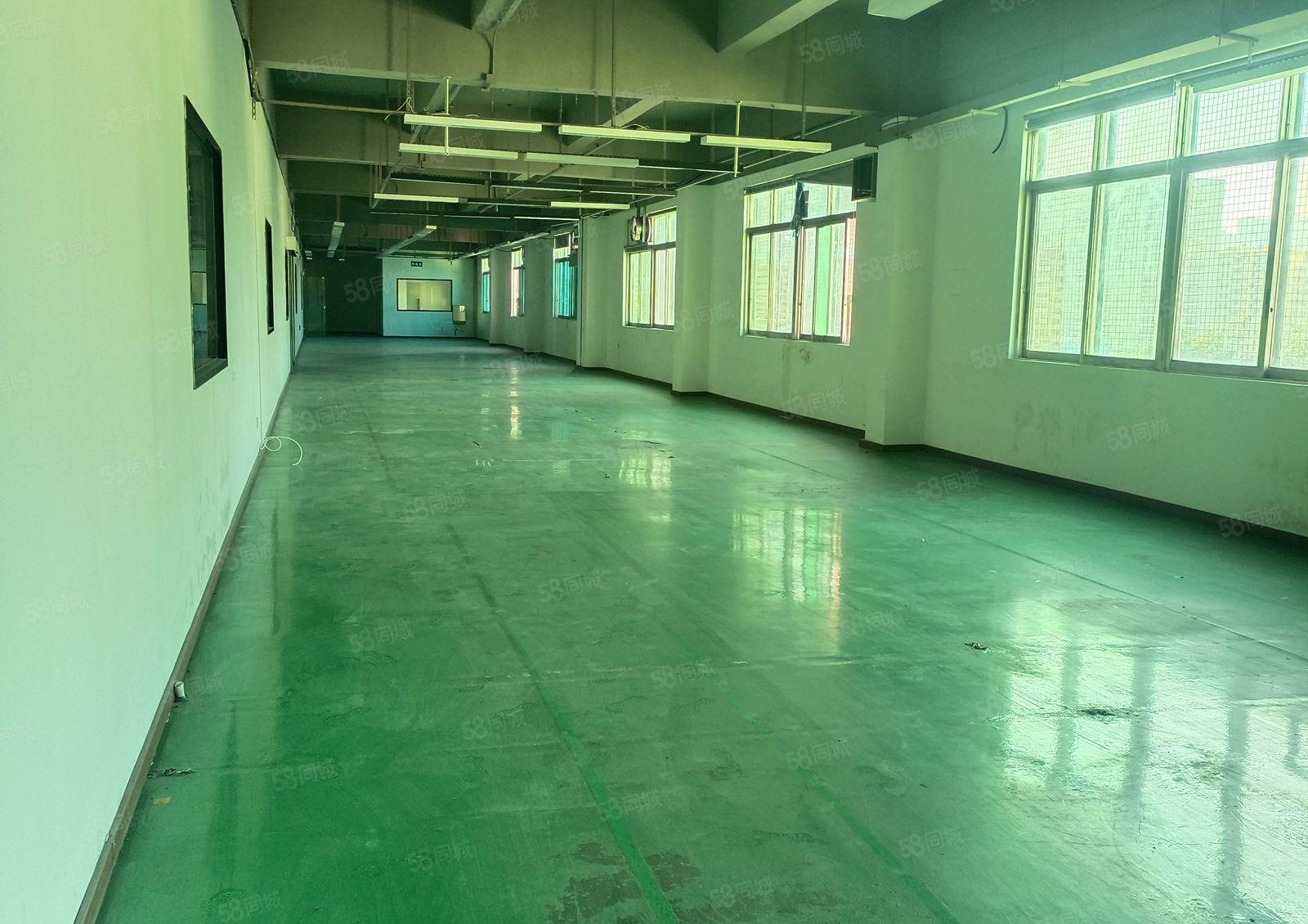 龙华清湖北地铁口附近楼3000平小分租200平空地大好进车