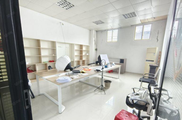 24元龙华豪华装修单层1980平办公加仓库生产线红本厂房出租