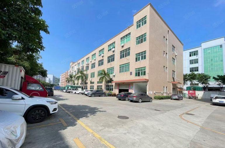 龙华区观澜桂花日技城附近楼上厂房出租，水电齐全简单装修有电梯