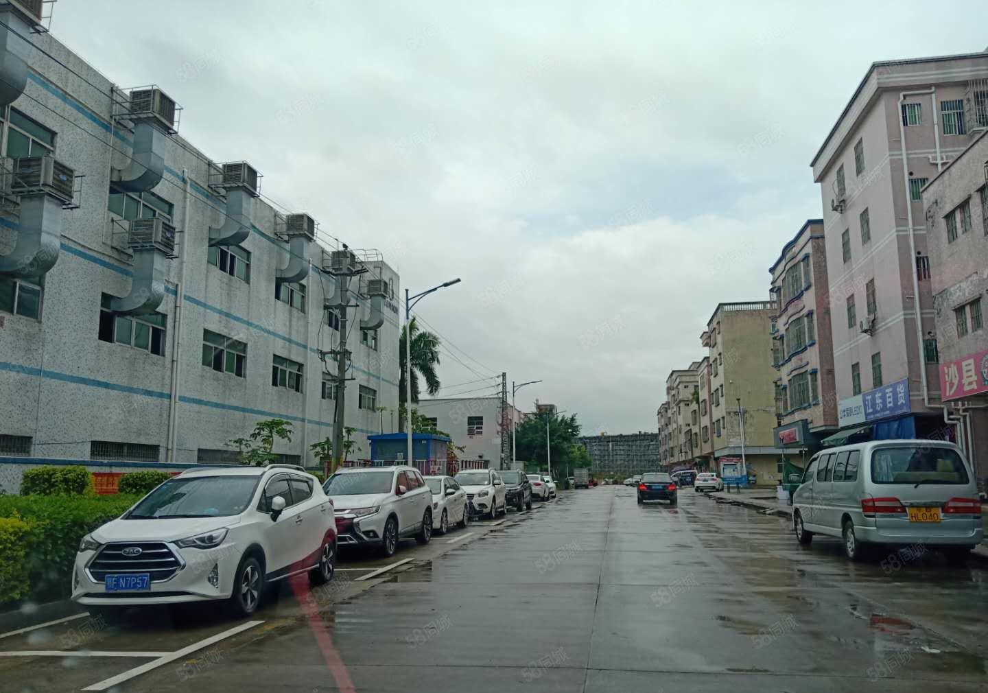 龙华大浪精装修二楼850平厂房出租红本厂房可办环评一房东