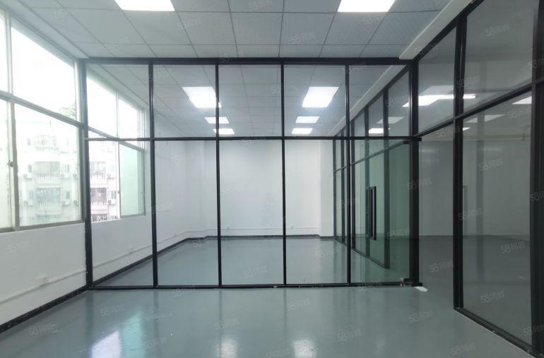 观澜新田工业园原房东楼上750平，近轻轨站，精装修，水电齐全