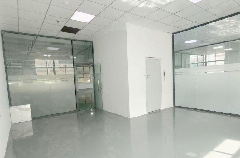 观澜地铁口工业区楼上1500平厂房出租带精装修可分租拎包入住