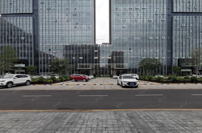 龙华地铁口精装办公电商智能产业园3000平大小可分租拎包入住