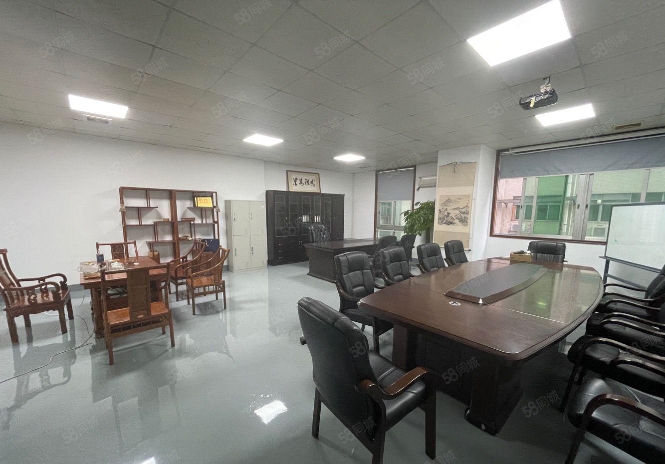 龙华大浪工业园低价厂房仓库出租2楼1000平精装修园区空地大