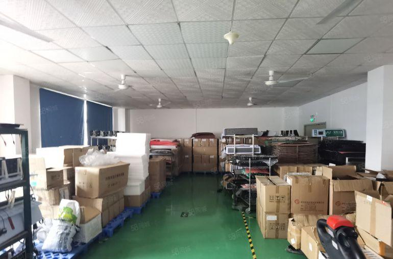 观澜章阁花园式厂房精装修出租1800平方，拎包入驻大小可分租