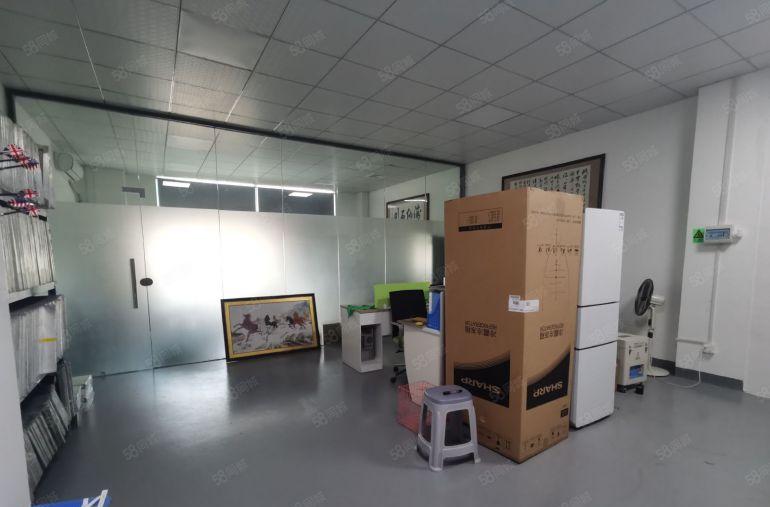 观澜轻轨站边400平楼上原房东红本厂房出租分租精装修水电齐全