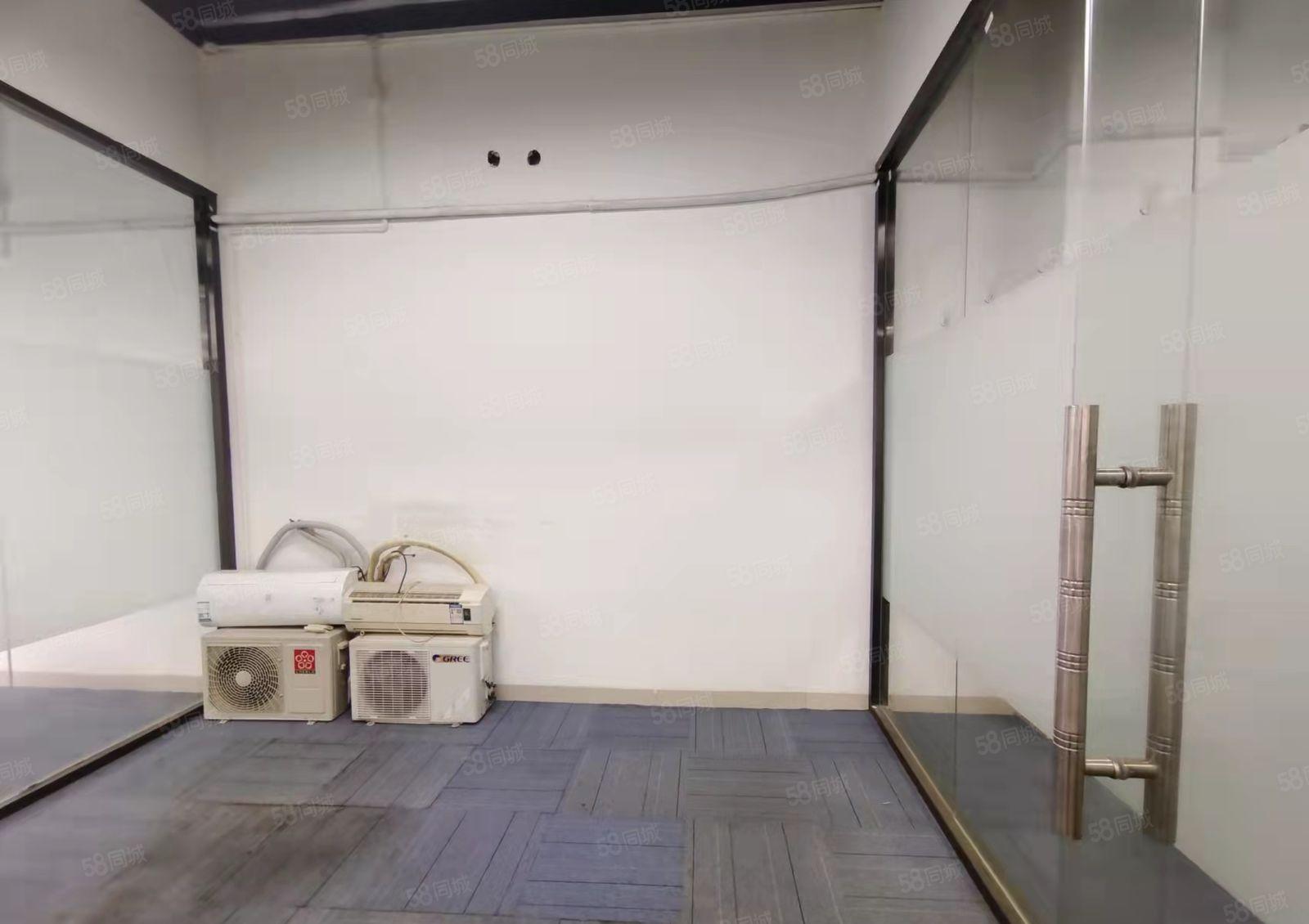 龙华油松万众城附近楼上176平精装办公厂房出租