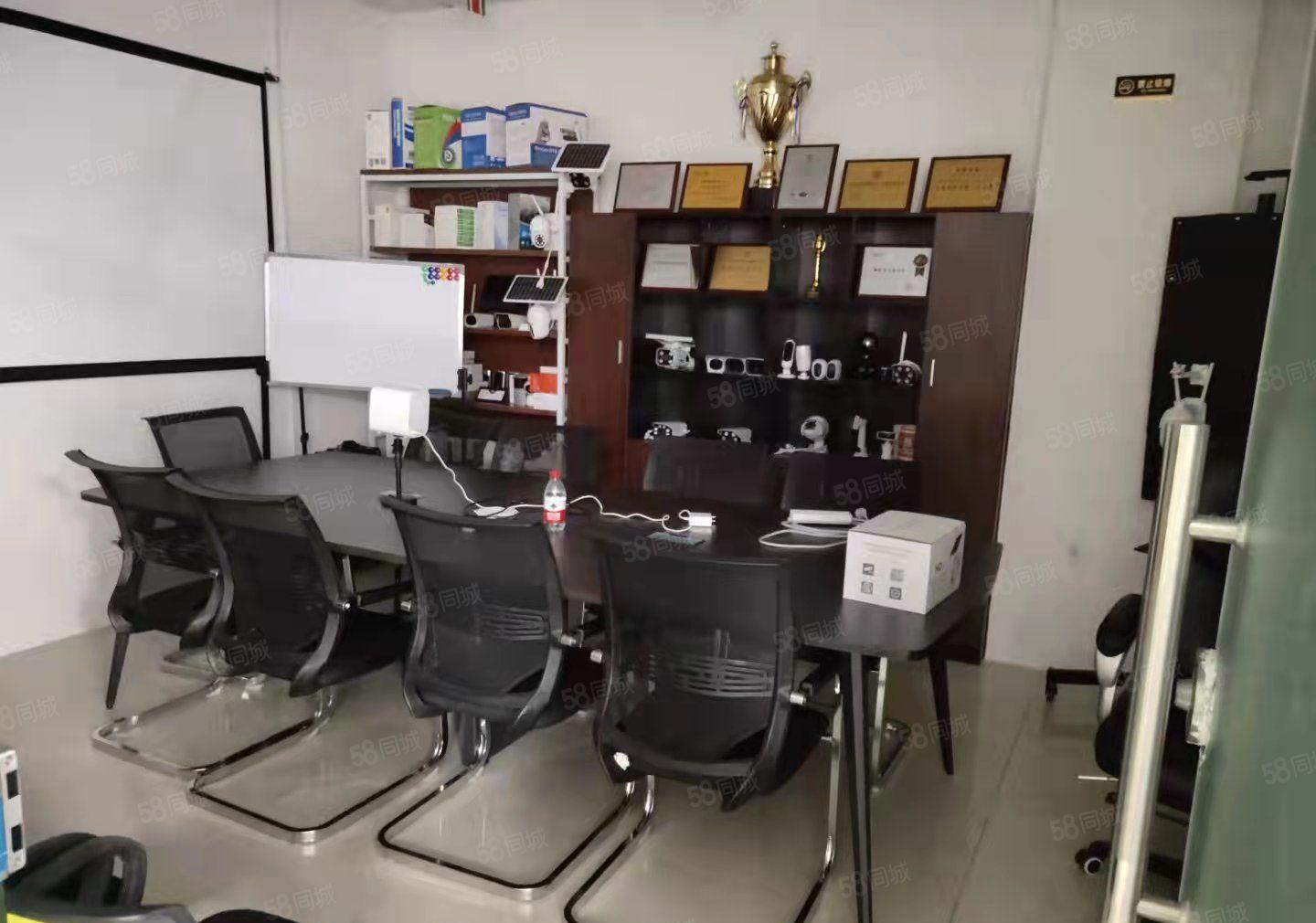 龙华上塘上芬地铁口楼上小面积236平办公厂房出租