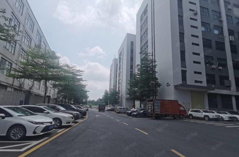 龙华大浪3楼新出整层2000平红本厂房豪华装修适合各种企业