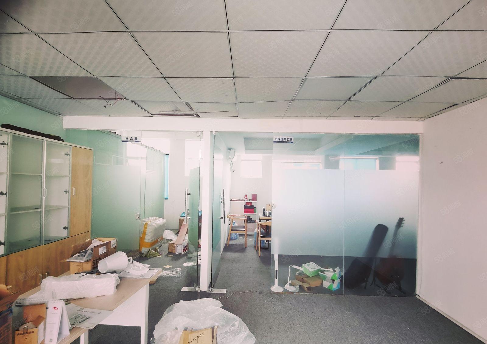 龙华新区观澜主干道工业园一楼和楼上标准厂房招租！100平起租