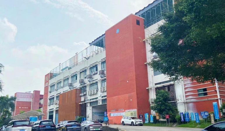 龙华元芬地铁口附近一楼精装修厂房140平