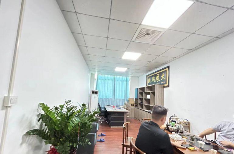 观澜大和工业区楼上新出厂房800平精装修厂房办公室可分租合租