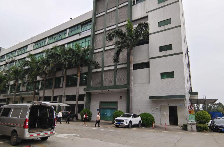 观澜大富工区独门独院8000平厂房出租500平方起分租