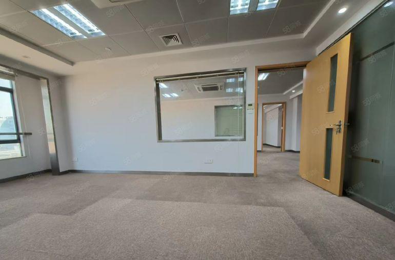 龙华大浪元芬地铁附近原房东123平精装修办公厂房出租